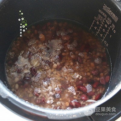 一碗什么都有的八宝粥,八宝粥其实不止八宝