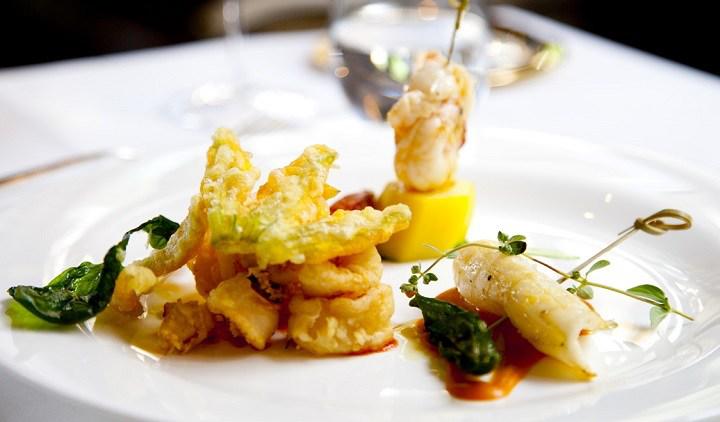 端午带你开眼界——吃完LV包子,再来份香奈儿火锅吧