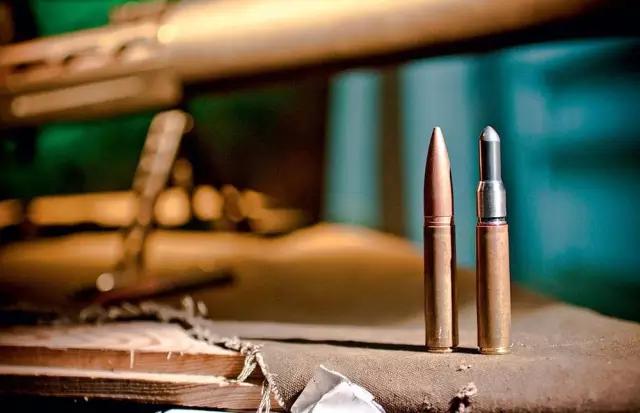 没有什么打不倒的图片,没有什么打不死的英雄