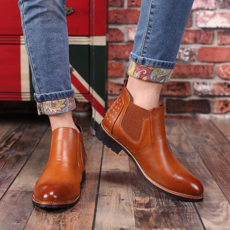 想成为型男需要什么东西,休闲又不失时尚的一款马丁靴