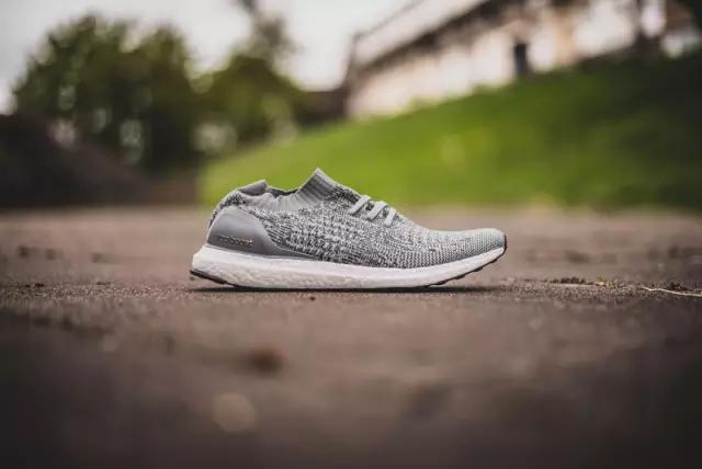 这好几双球鞋，等你拆了包装穿回家