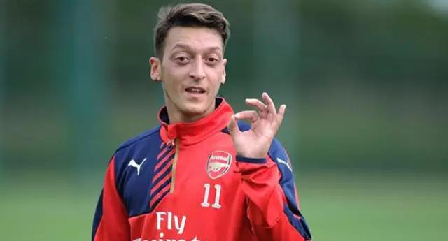 谁是21世纪最佳中场,20世纪最佳中场排名