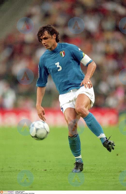 耐克足球鞋刺客纪念款解析,耐克足球鞋刺客进化史