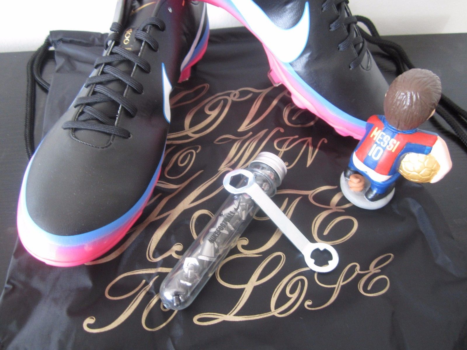 足球鞋nike传奇系列,耐克刺客cr7足球鞋推荐