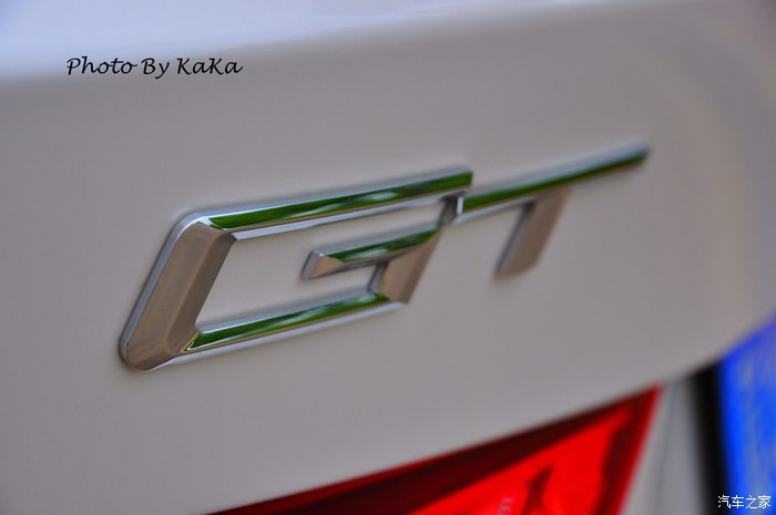 宝马三系320和gt的区别,比3系高级的中级车