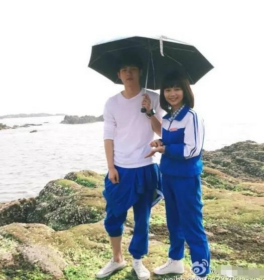 谭松韵跟欧阳娜娜,套路玩得深谁把谁当真视频