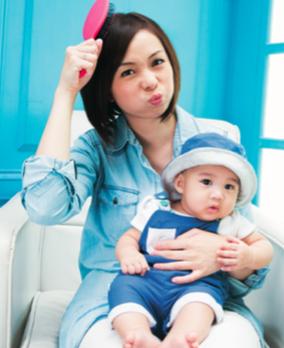 产后脱发妈妈的自救指南,改善产后掉头发的方法