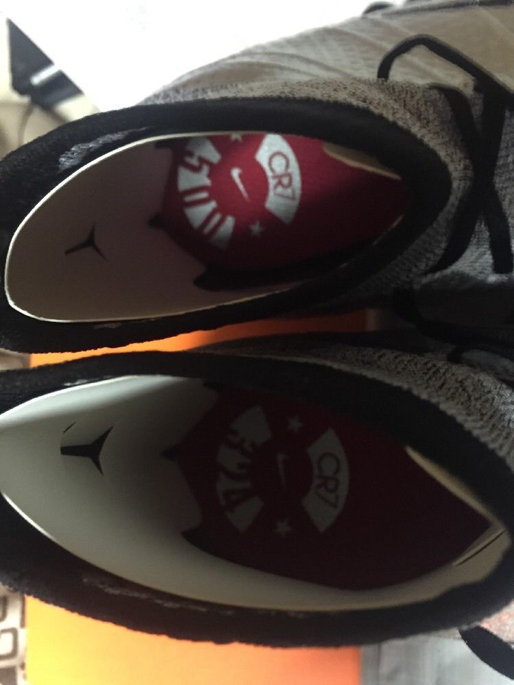 足球鞋nike传奇系列,耐克刺客cr7足球鞋推荐