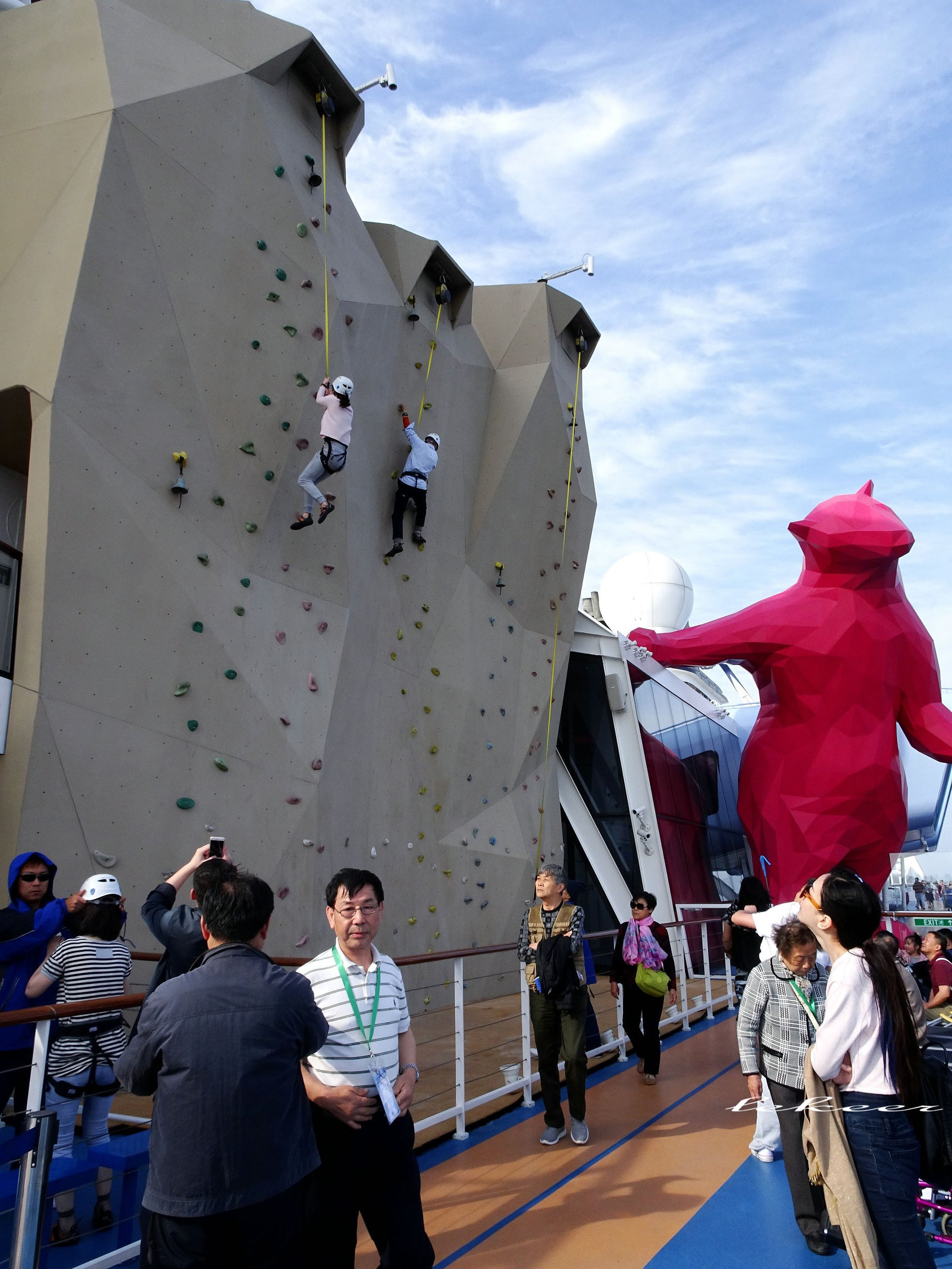 海洋量子号消费攻略,海洋量子号自由行攻略