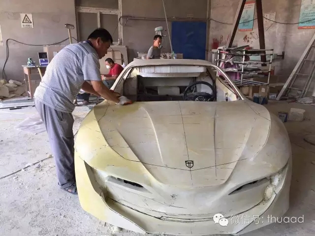 5名本科生，每天只睡6小时，1辆电动轿跑真车，惊艳全场