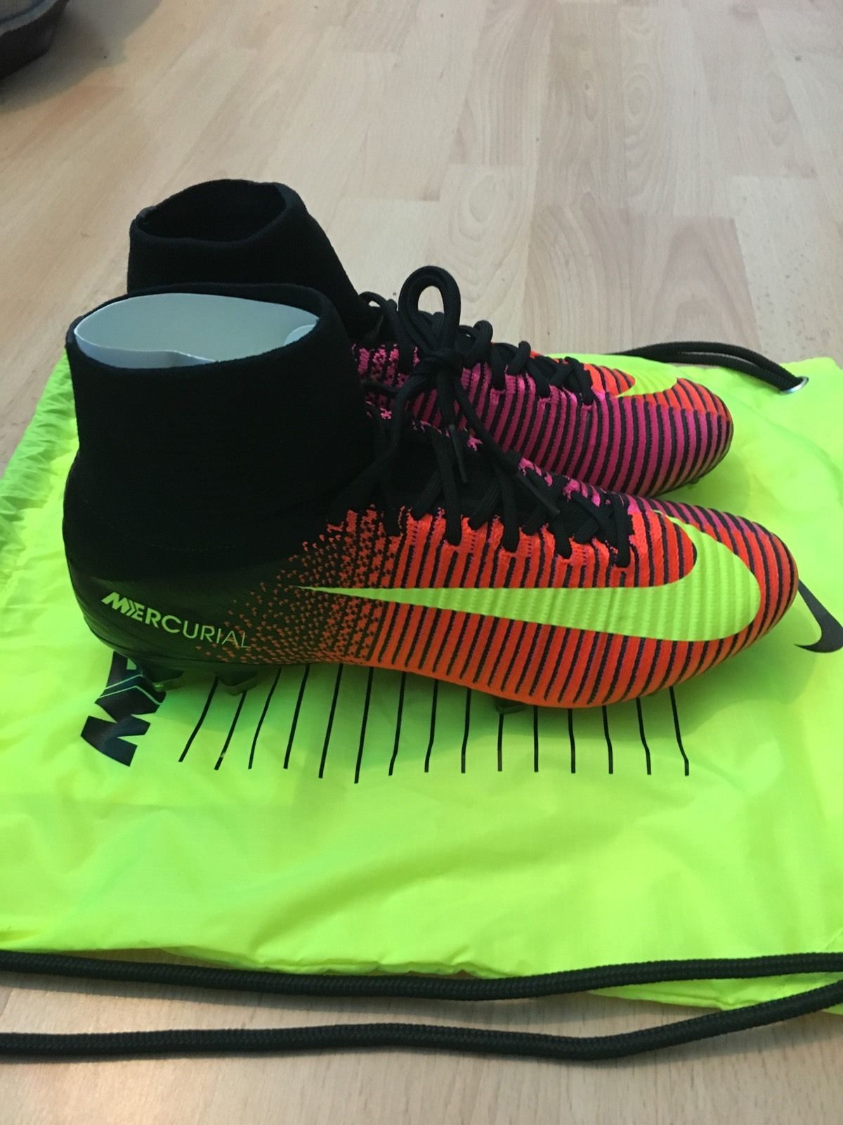 足球鞋nike传奇系列,耐克刺客cr7足球鞋推荐