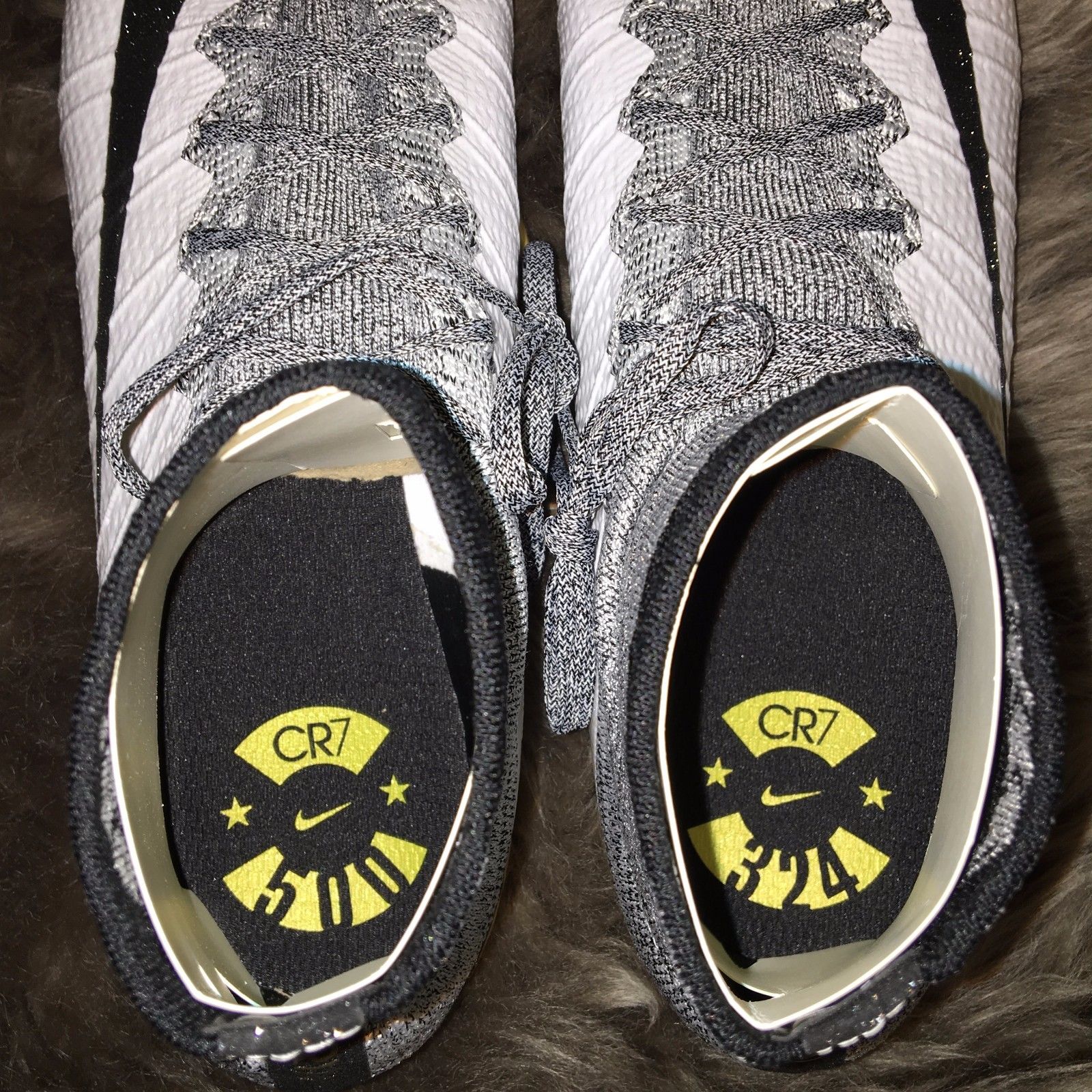 足球鞋nike传奇系列,耐克刺客cr7足球鞋推荐