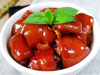 适合胸部变大的食物,吃什么食物可以让胸部增长脂肪