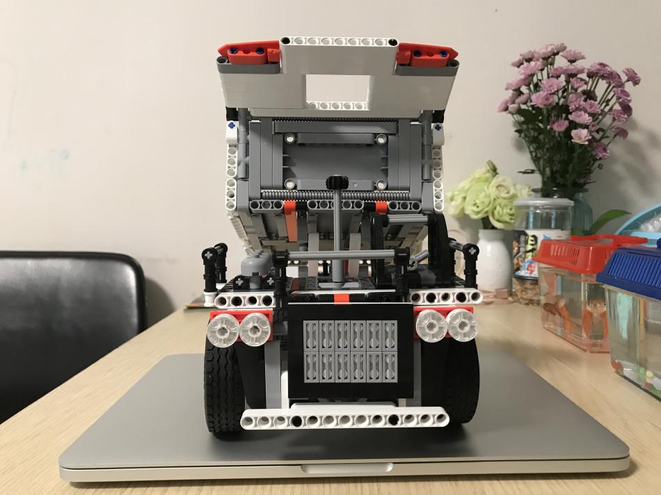 工程车米兔玩具,米兔积木矿山卡车拼装教程