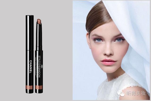 裸色系眼影棒,一盘眼影可以搞定全脸妆容推荐