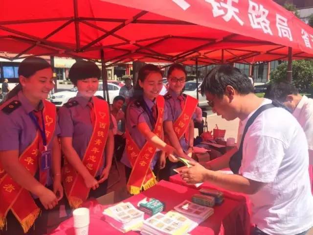 进入高温“烧烤”模式，看西铁青年怎样为了大家的安全代言！