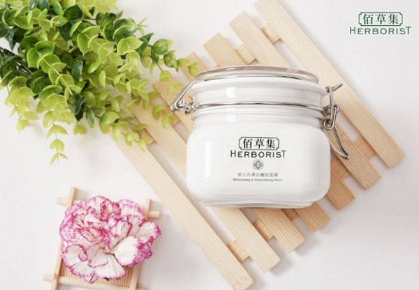 有哪些适合敏感肌的国货补水面膜,淡斑补水面膜效果排名第一的国货