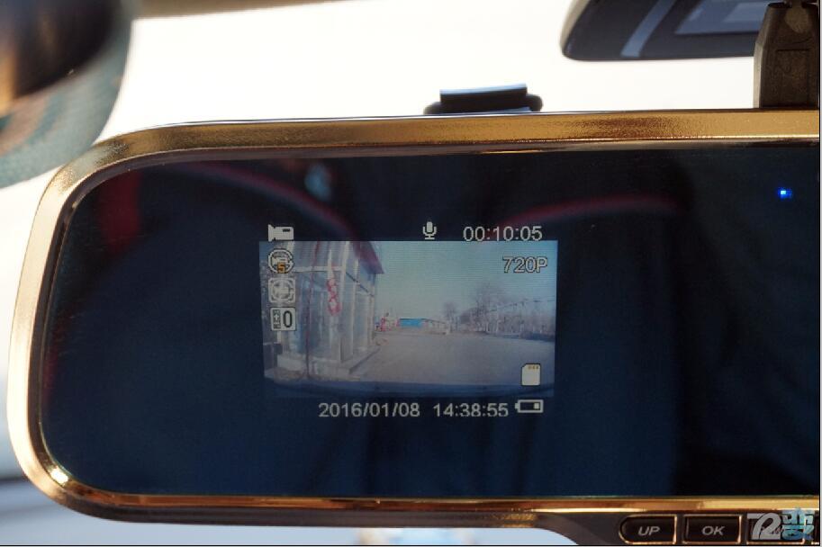 如何选购行车记录仪后视摄像头,如何选购行车记录仪呢