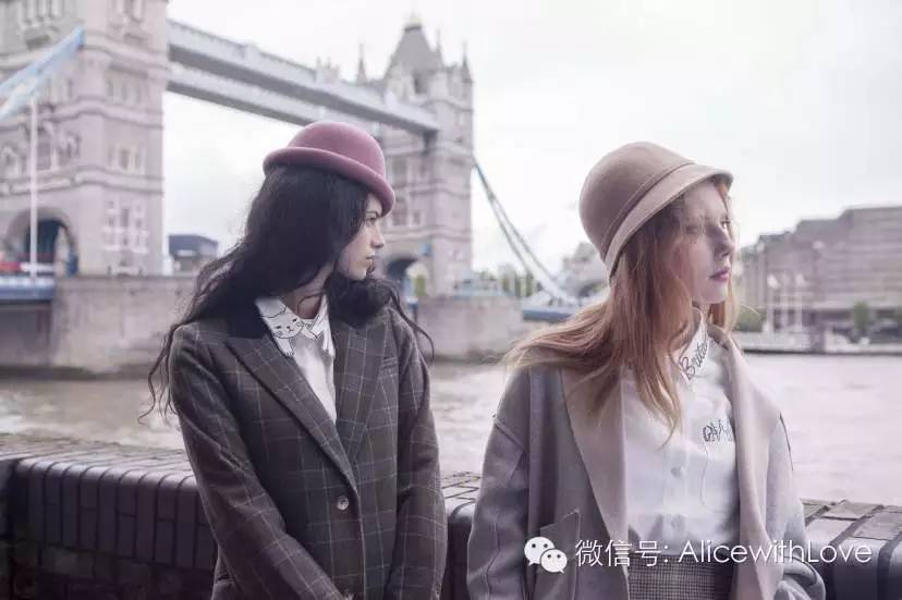 一个征服了莓莓与《神秘博士》女主的英伦品牌，附设计师越洋八卦回应