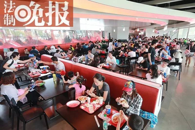 上海迪士尼乐园吃遍美食,最新上海迪士尼吃饭攻略