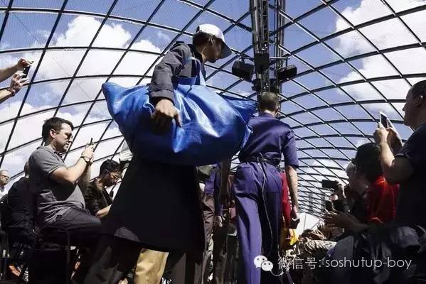 balenciaga冬季时装发布秀,99年lv秀场男装