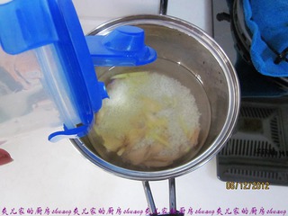 快！拿个大点的盆子，接住我的口水！