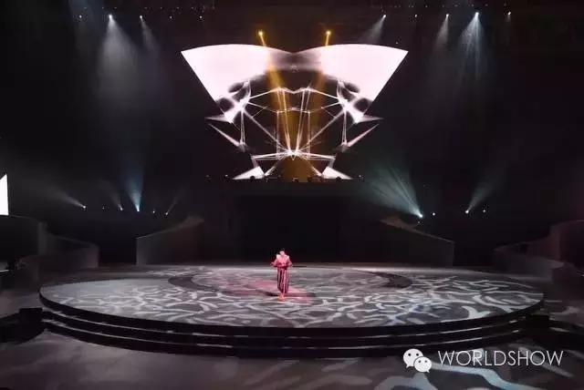 最惊艳的鸟巢,鸟巢吸引鸟的视频