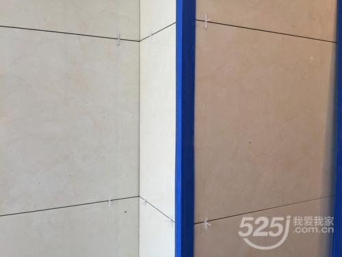 装修过程中瓷砖填缝是什么进行的,无缝瓷砖用什么填缝