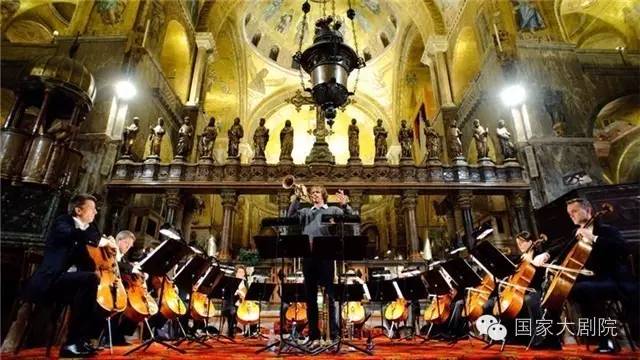 盛夏的狂欢：除了足球，还有音乐！