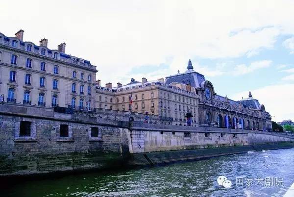 盛夏的狂欢：除了足球，还有音乐！