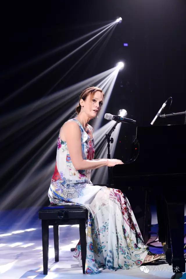 音乐家LisbethScott：通过音乐讲述树的故事