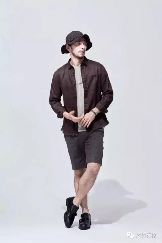 想在旅行中穿的比景色更撩人，何必东走（fei）西逛（qian