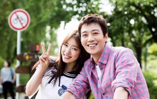 比你优秀的人都还在努力下一句,比你优秀的人都忙着努力