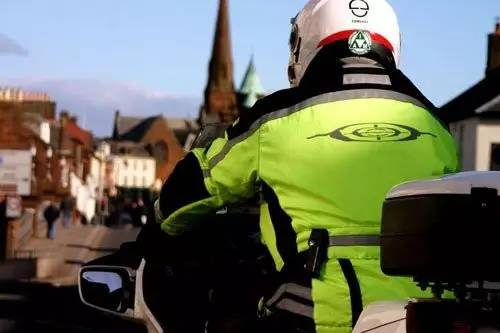 玩摩托车需要知道的知识,新手学摩托车注意事项