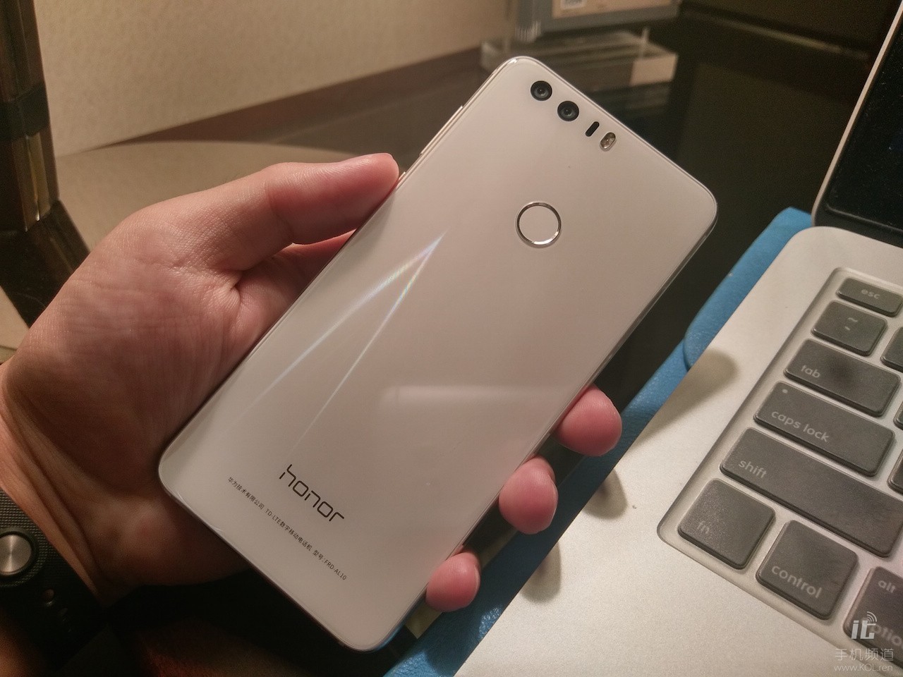 荣耀8今年值得买吗,荣耀8真机评测