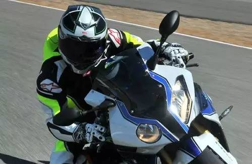 玩摩托车需要知道的知识,新手学摩托车注意事项