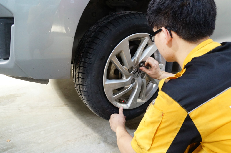 天上掉轮胎,倍耐力新p1轮胎测评视频