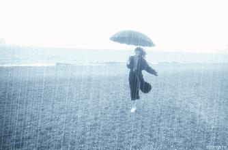 下大雨脚直接被淹了咋办,下暴雨脚泡在水里容易感染吗