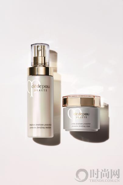 莹透净澈光采洋溢幻亮新生耀现美肌光采基础护理系列全新上市