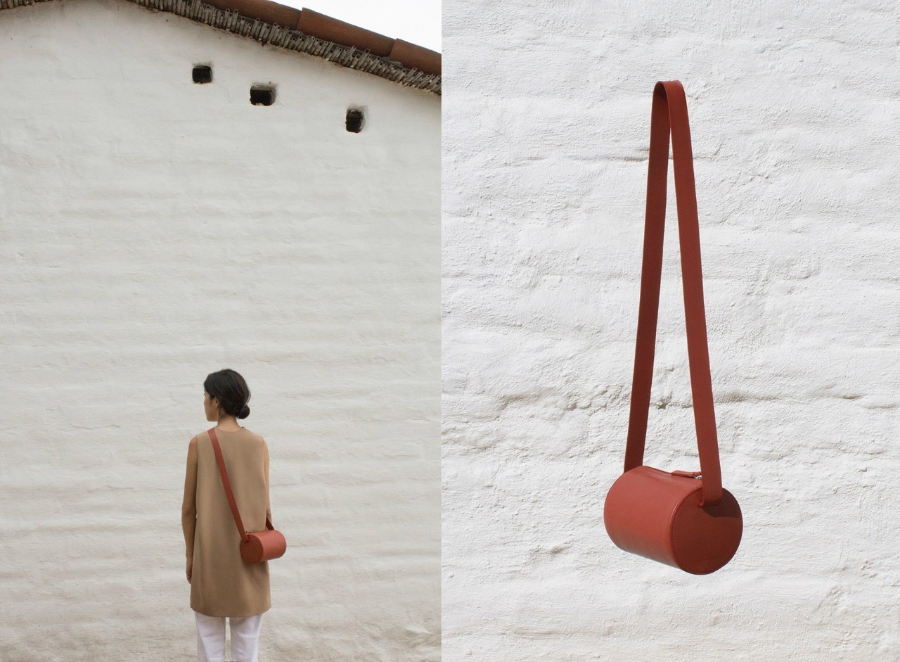 为什么我们穿很多衣服都不奇怪,为什么我们天天都要穿红色的衣服