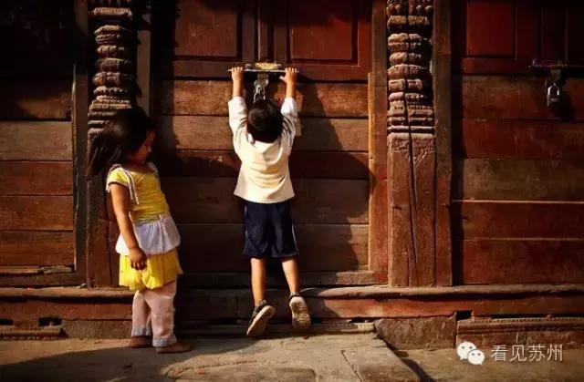 当中国小孩遇到黑人教师。。。