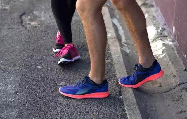 该怎么练才能跑好一场马拉松,跑半程马拉松的26个技巧与建议