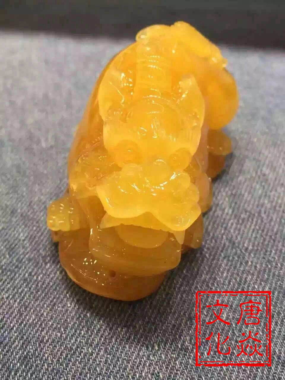 普通蜜蜡能盘成鸡油黄吗,蜜蜡鸡油黄为什么越盘越白