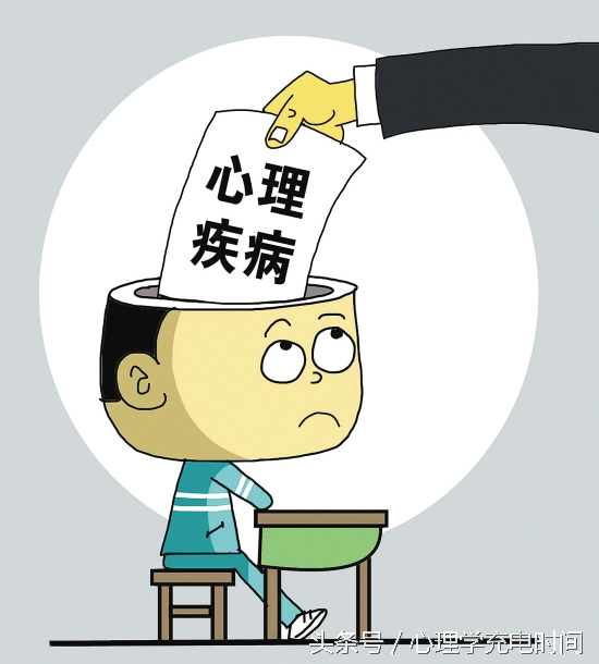 男子在公交或者地铁上暴露隐私部位是什么心理？