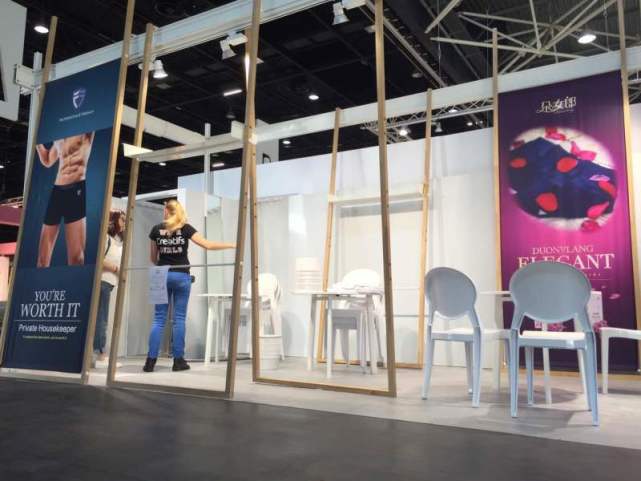 华丽内衣展,朵女郎发布会