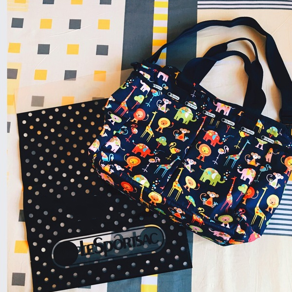 能装又潮流的妈咪包,好看又大又可以背的妈咪包