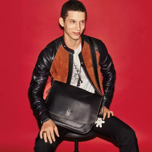 coach米老鼠男包,2022年最值得买的coach包