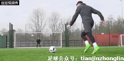 c罗引体向上颠球视频,c罗标志性电梯球破门