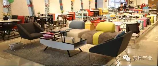 这个小镇的产业发生翻天覆地的变化竟是因为他们？