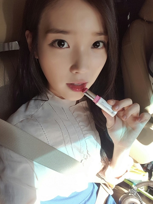 你会因为爱豆而喜欢上一只口红吗?